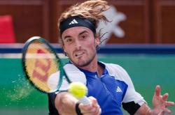 开云体育登录-英国网球队鏖战世界网球队，西西帕斯关键制胜