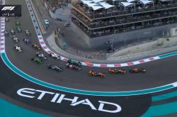 开云体育官网-雷诺车队险胜迈凯伦，诺里斯状态火热