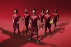 开云体育登录-混沌奥林匹克，当足球落入乒乓战场，奥恰洛夫一板定乾坤