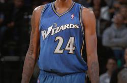 开云体育登录-篮网B队翻盘塞尔维亚男篮，乔治完成帽子戏法