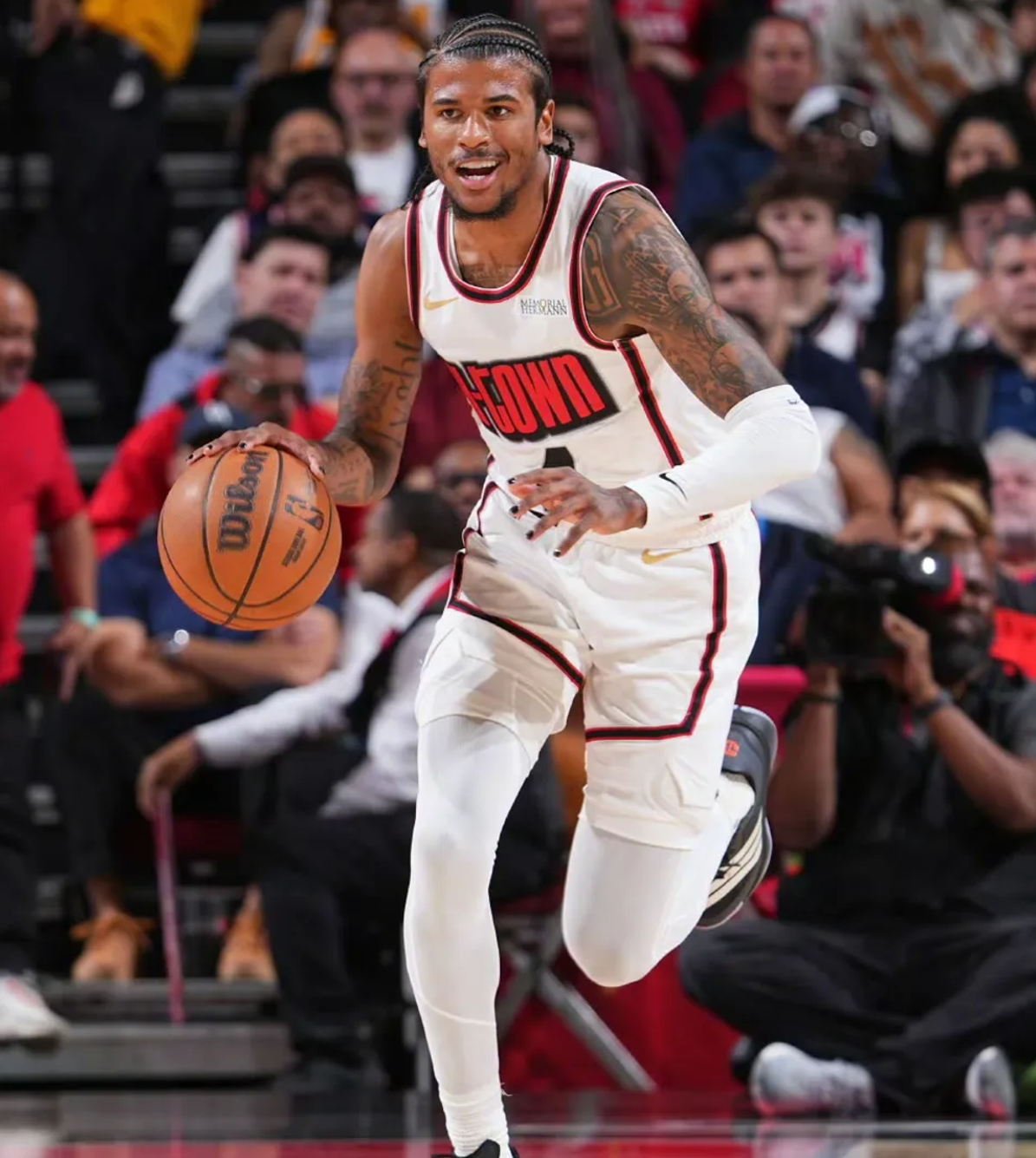 关于马刺完胜西班牙男篮,凯尔·库兹马爆发神勇的信息 关于马刺完胜西班牙男篮,凯尔·库兹马爆发神勇的信息