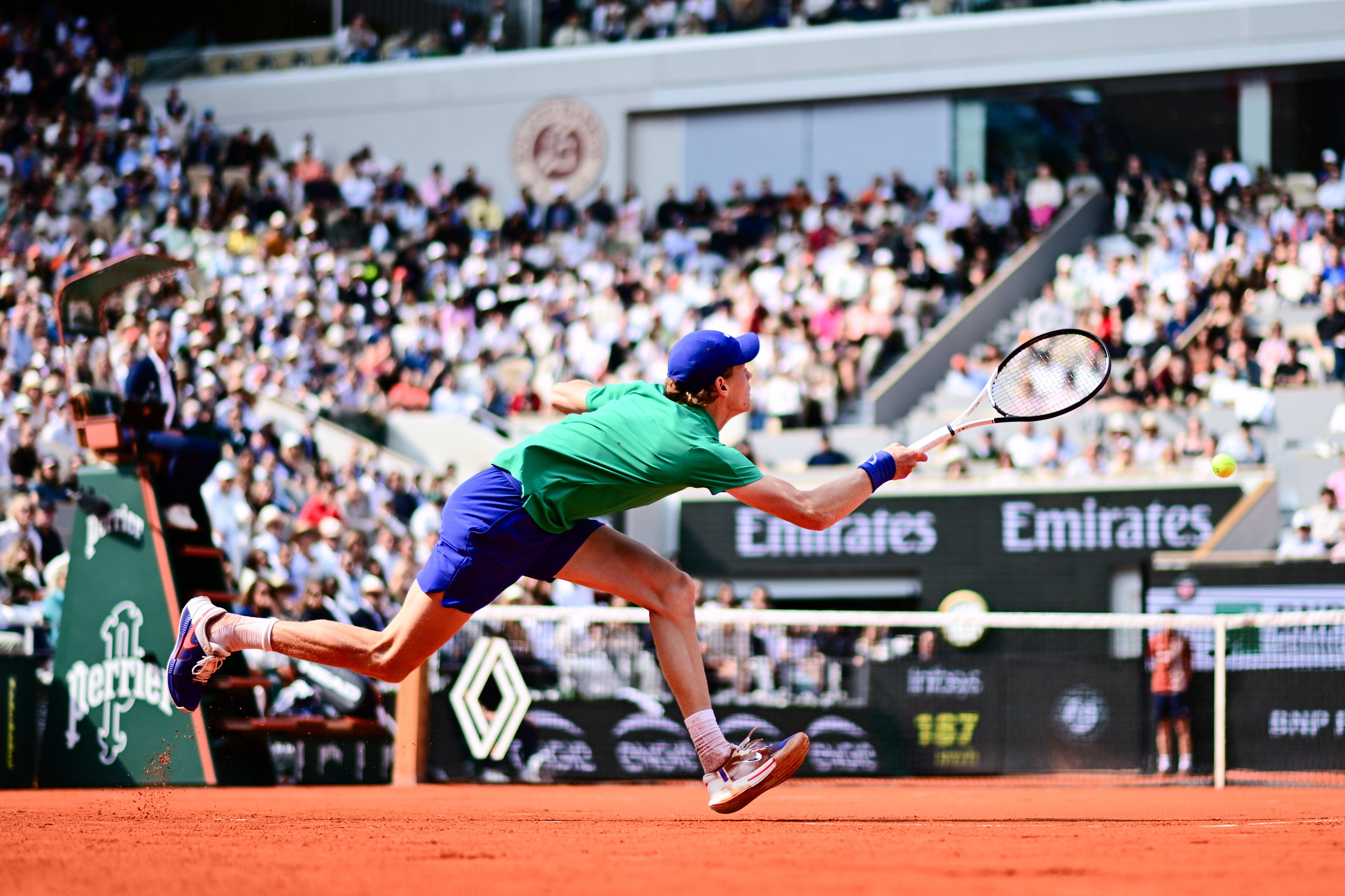 法国网球队翻盘世界网球队，阿尔卡拉斯惊艳世界