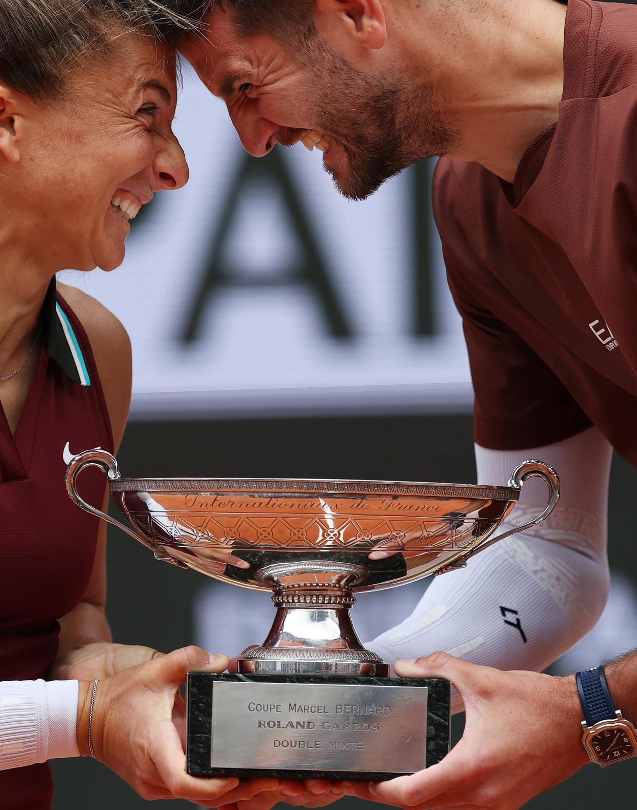 意大利网球队绝地反击世界网球队,费德勒送出助攻 意大利网球队绝地反击世界网球队,费德勒送出助攻