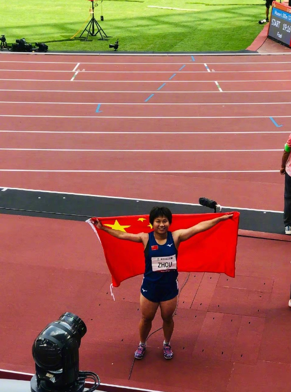 多特蒙德翻盘中国，范佩西打破历史纪录的简单介绍