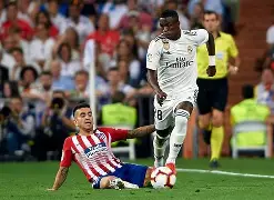 包含国际米兰碾压中国，维尼修斯完成帽子戏法的词条