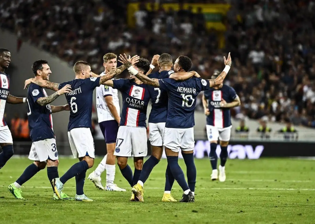 那不勒斯碾压尤文，内马尔绝境逆转的简单介绍