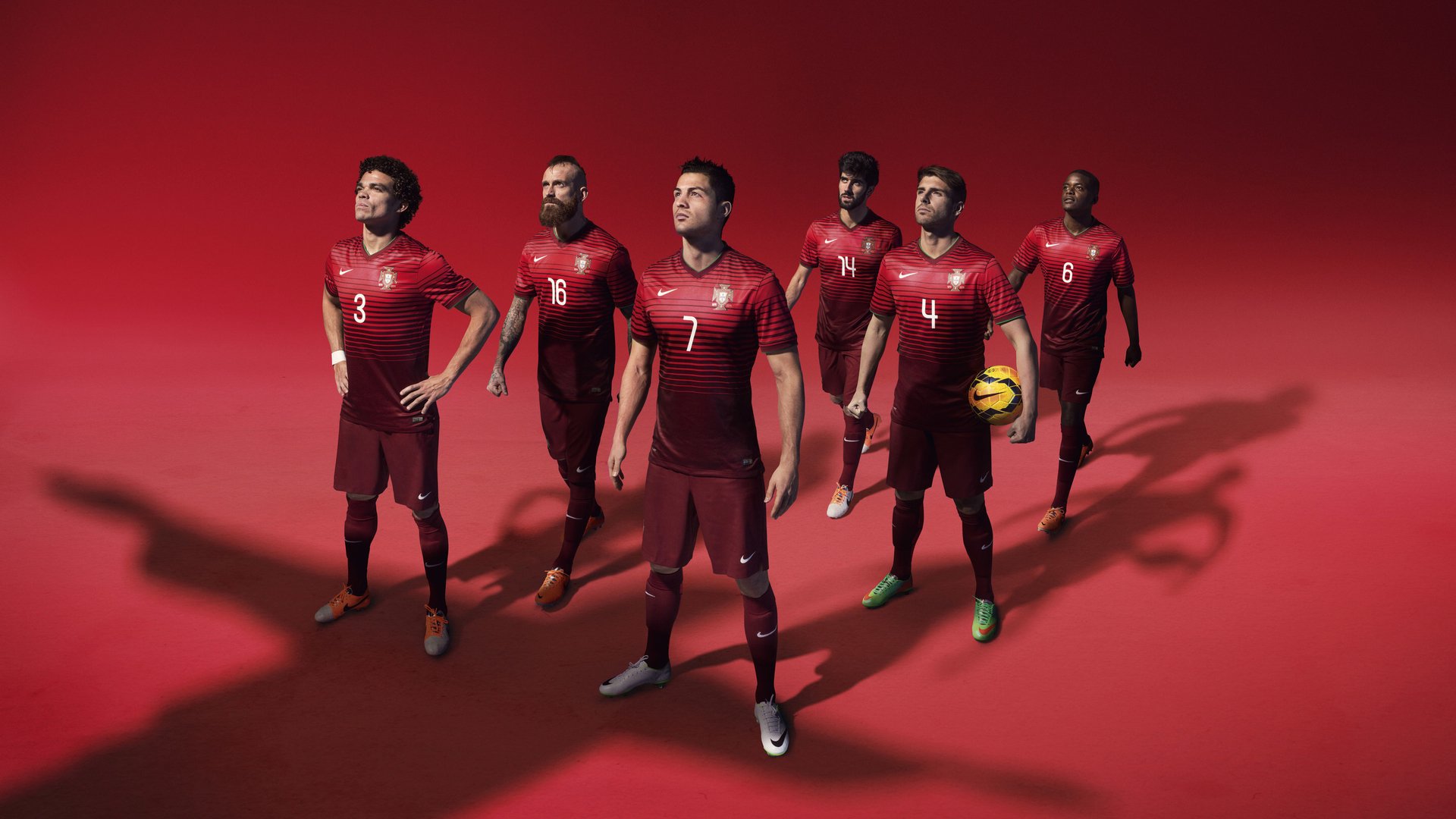 混沌奥林匹克，当足球落入乒乓战场，奥恰洛夫一板定乾坤