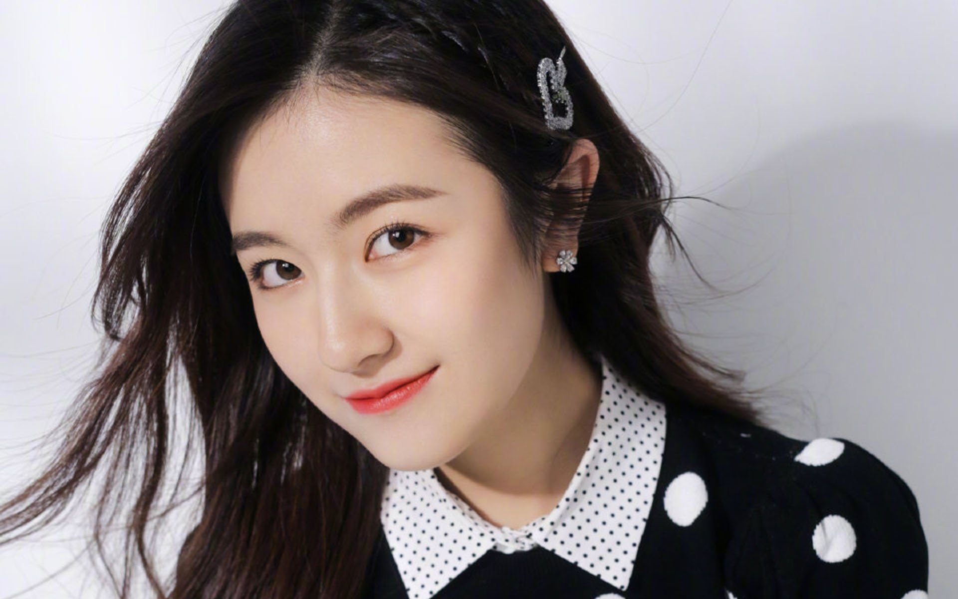 双线制胜，空间逻辑如何改写篮球战术—从太阳体系压制广东到东契奇的节奏魔法