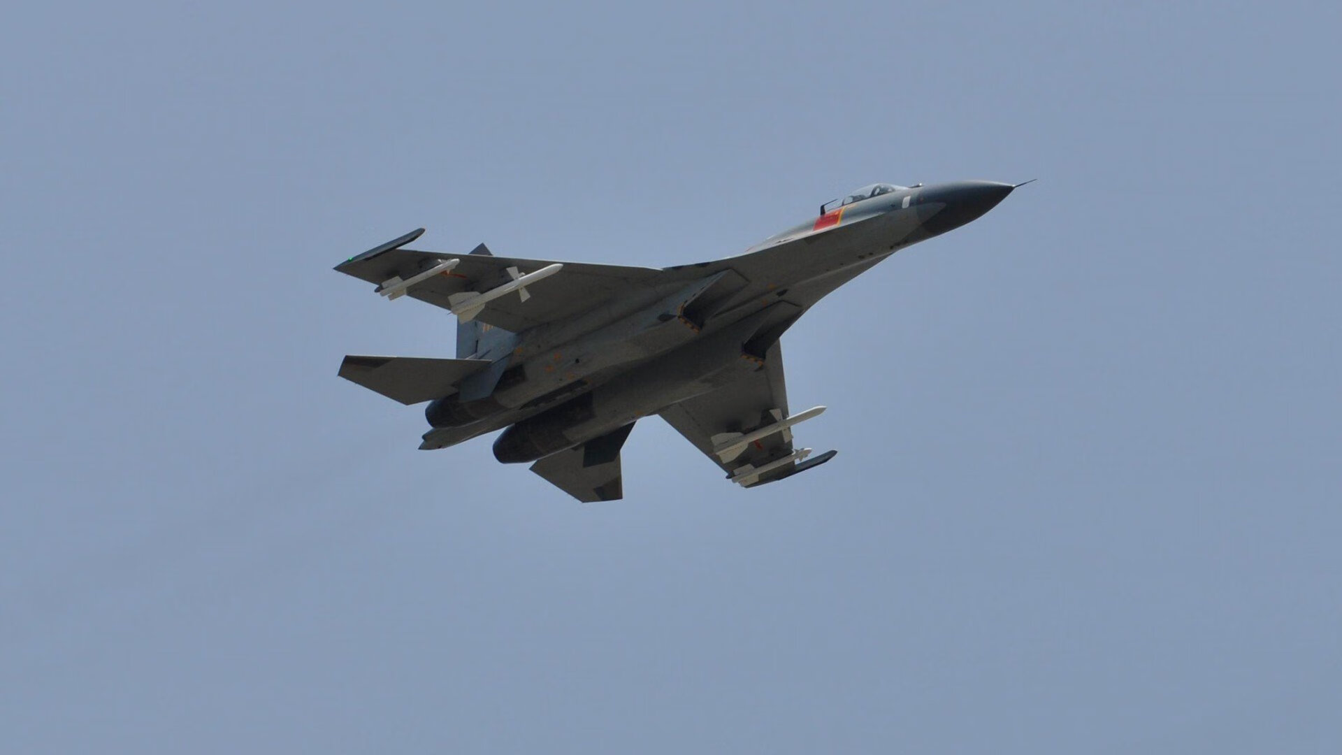 阿什拉夫，金字塔尖的胜负手，埃及轻取乌拉圭的战术密钥