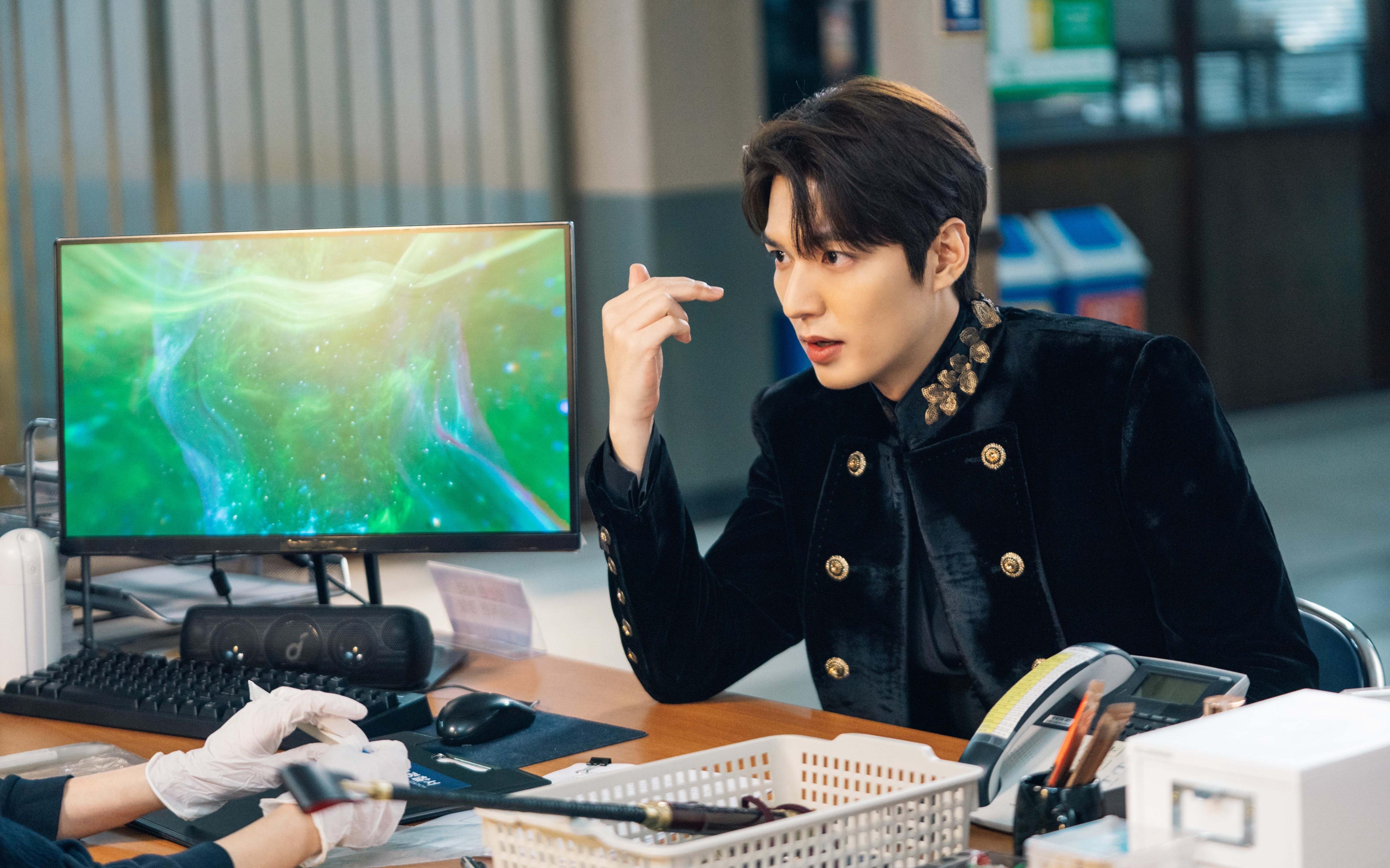 第四十八分钟，从2016年借来的答案